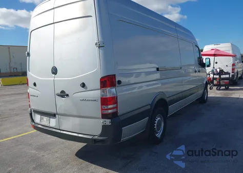 2014 Mercedes-Benz Sprinter 2500 High Roof from USA, damaged, VIN WD3PE8DC6E5861609